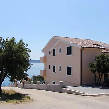 Apartman Seaside With A Swimming Pool Posedarje, Novigrad - 6162 *