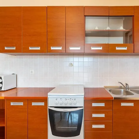 Seaside With A Swimming Pool Posedarje, Novigrad - 6162 Apartman Posedarje