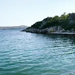 Seaside With A Swimming Pool Posedarje, Novigrad - 6162 Apartmán *