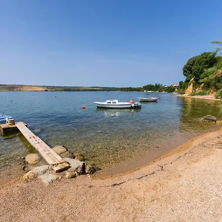 Seaside With A Swimming Pool Posedarje, Novigrad - 6162 Поседарье