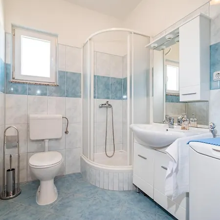 Appartement Seaside With A Swimming Pool Posedarje, Novigrad - 6162