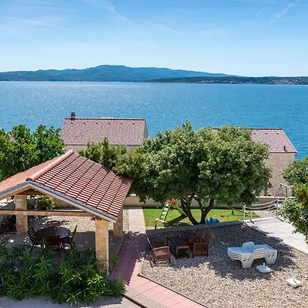 Seaside With A Swimming Pool Posedarje, Novigrad - 6162 Поседарье